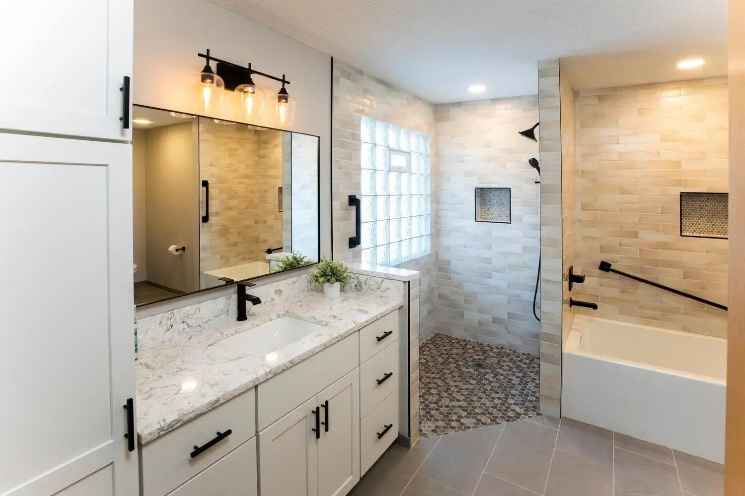 Homecare-Bathroom-Gallery-Image-36
