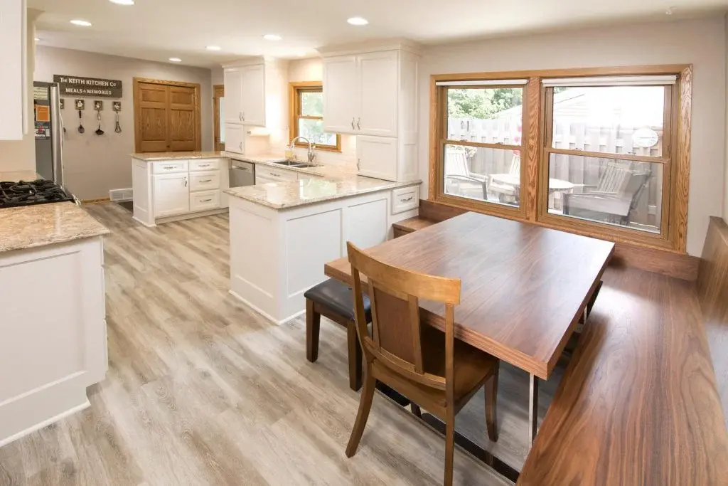 1718-W-66th-St-Minneapolis-MN-large-002-3-03-1500x1000-72dpi-1024x683.jpg