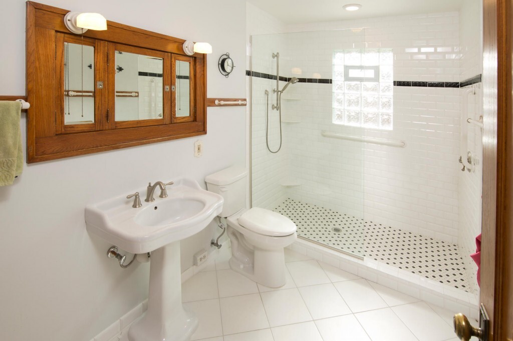 4528-Ewing-Ave-S-Minneapolis-large-001-5-01-1500x1000-72dpi-1024x682.jpg