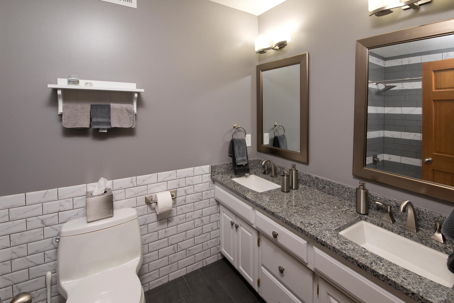 8311-W-109th-St-Bloomington-MN-large-001-3-01-1500x1000-72dpi.jpg
