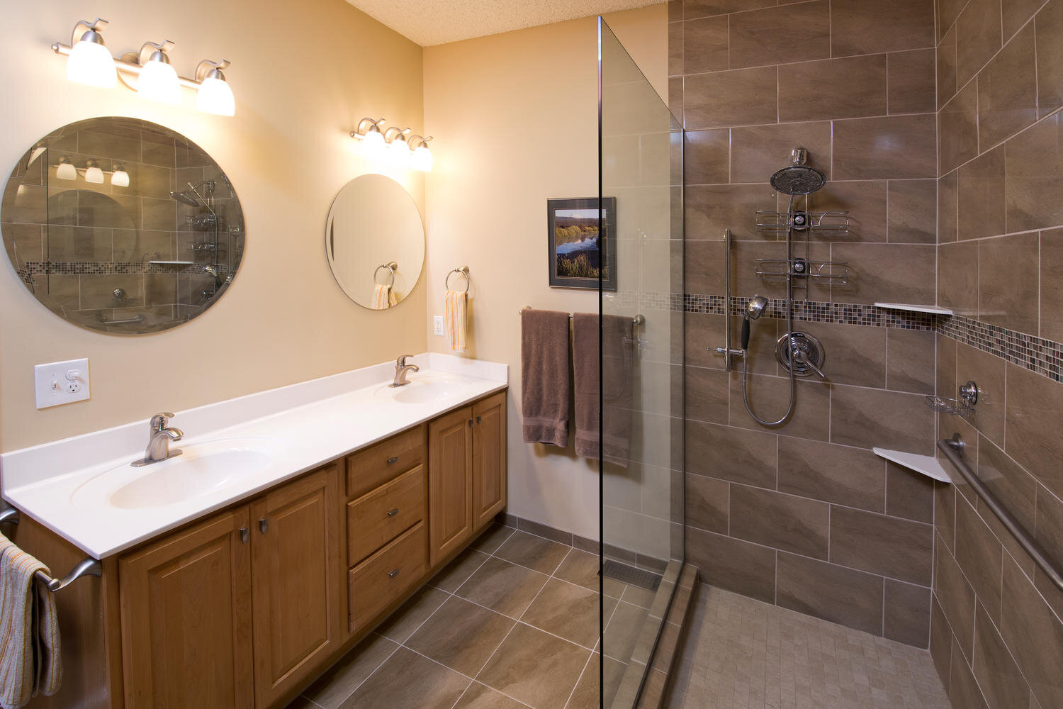 9029-Windsor-Ave-Savage-MN-large-001-3-01-1500x1000-72dpi.jpg