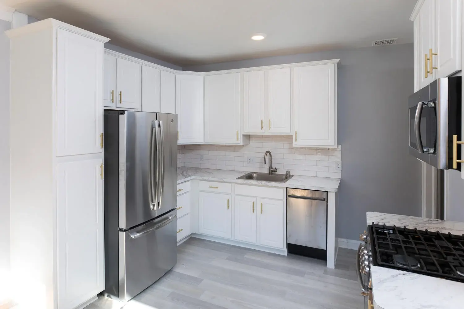 White Kitchen Cabinets, Bloomington Remodeling MN
